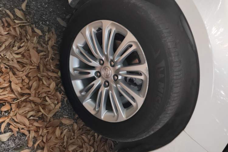 Used Buick LaCrosse 2018 30H Elite Edition
