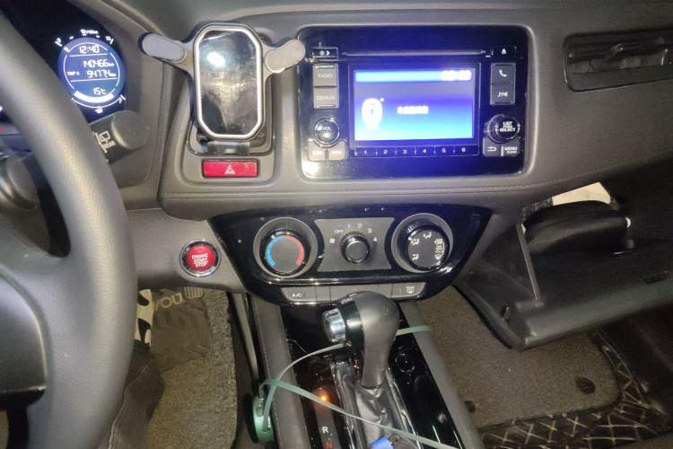 Used Honda Vezel 2017 1.8L CVT Front-Wheel Drive Pioneer Edition
