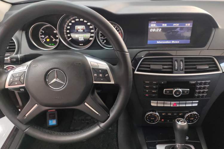 Used Mercedes-Benz C-Class 2013 C 180 Classic Grand Edition
