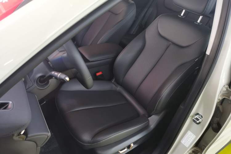 Used Baojun Yunhai 2024 140km Plug-in Hybrid Version