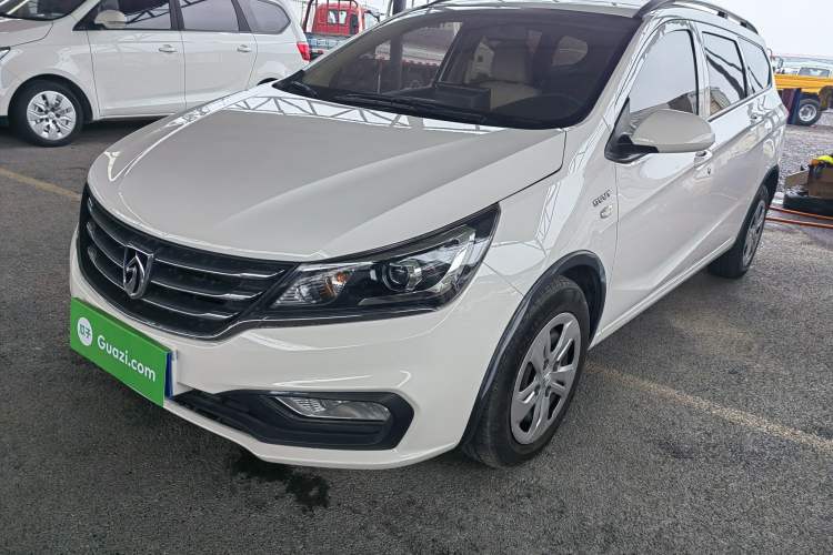 Used Baojun 310W 2017 1.5L Manual Comfort Version China VI Emission Standard