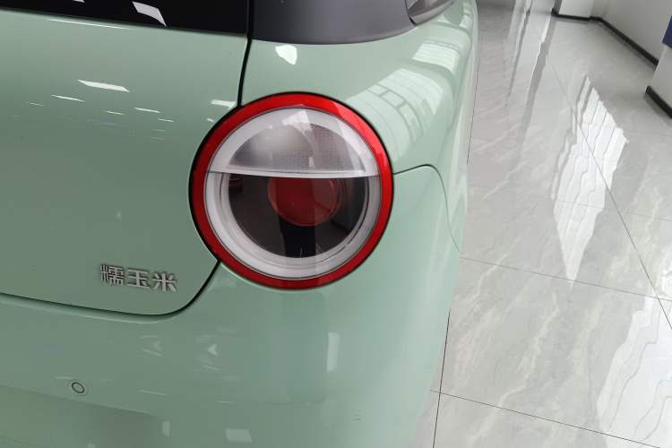 Used CHANGAN NEVO Lumin 2022 155 km – Refreshingly Sweet Edition Right Rear Taillight