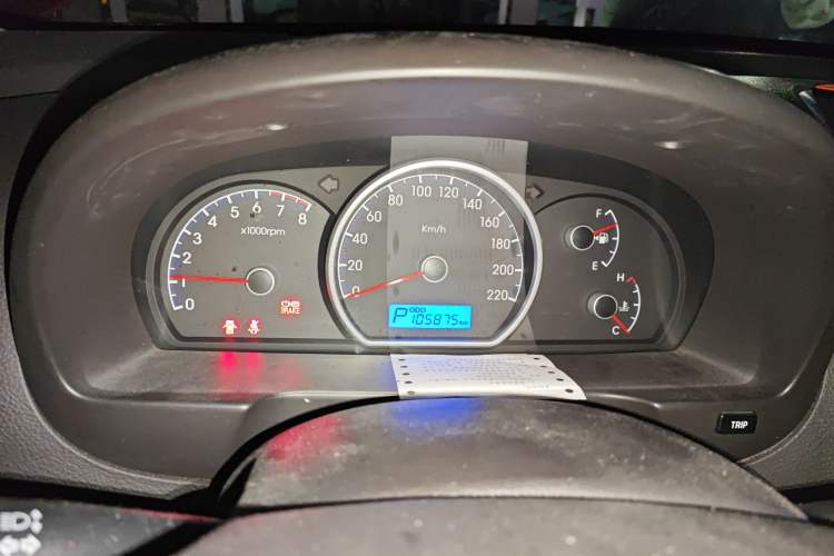 Used Hyundai Celesta 2011 1.6L Automatic Comfort Edition Instrument Cluster