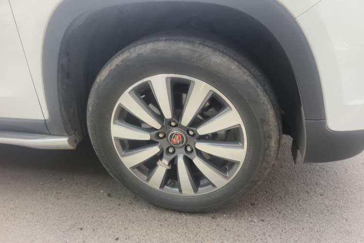 Used Roewe RX8 2018 30T Smart Connectivity Two-Wheel Drive Supreme Edition