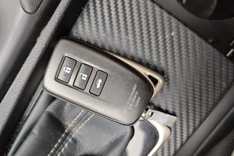 Used Lexus ES 2015 300h Comfort Edition
