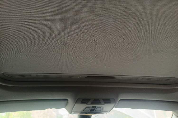 Used BMW 1 Series 2013 Facelifted 118i Leading Edition Headliner