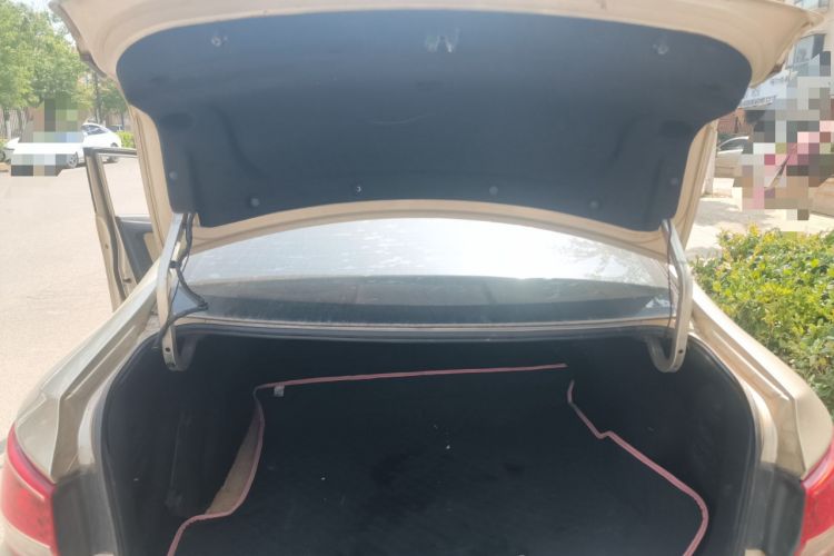 Used Haima Fumei 2016 1.6L Manual Prestige Model Upgrade Trunk