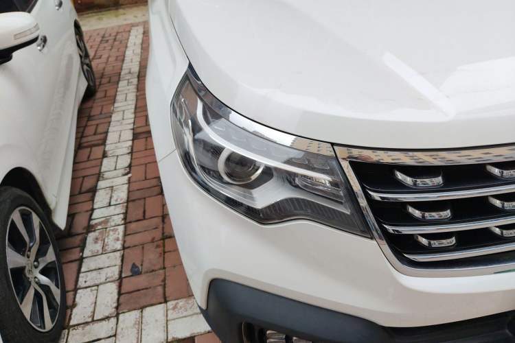 Used Kia Sportage R 2019 2.0L Automatic Smart Luxury Edition Right Front Headlight