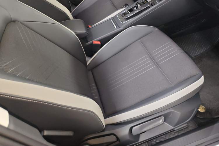 Used Volkswagen Golf 2021 280TSI DSG Pro Right Front Seat