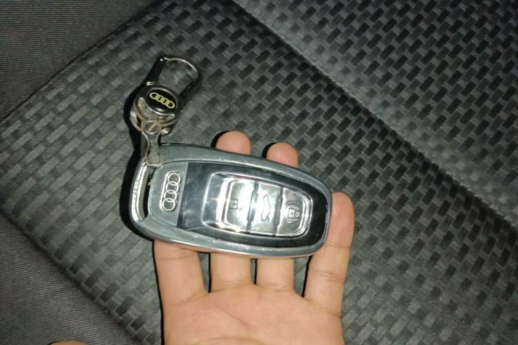 Used Audi Q3 2018 30th Anniversary Edition 30 TFSI Standard Model
