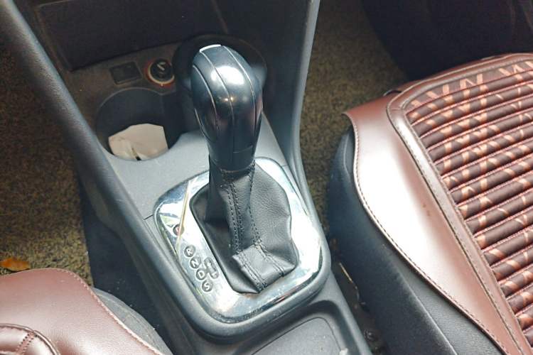 Used Volkswagen Polo 2013 1.6L Automatic Comfort Edition