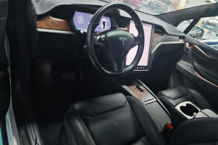 Used Tesla Model X 2017 X 100D Long Range Edition
