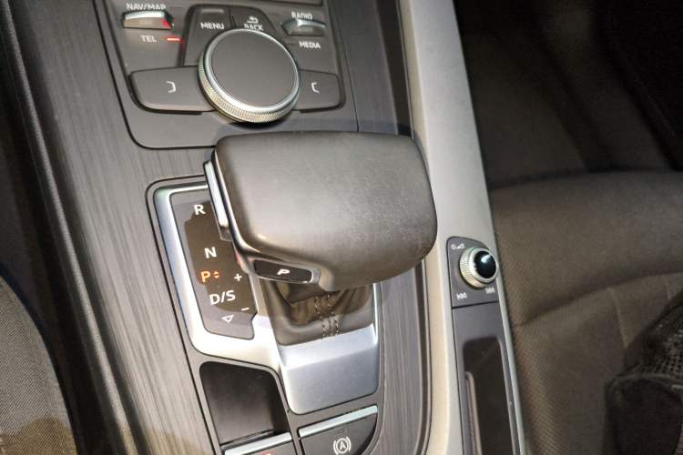 Used Audi A4L 2019 40 TFSI Ambition China VI