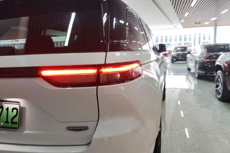 Used Jeep Grand Cherokee New Energy 2023 4xe Summit Edition