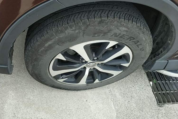 Used Toyota RAV4 2016 2.0L CVT Two-Wheel Drive Smart Edition China V Standard
