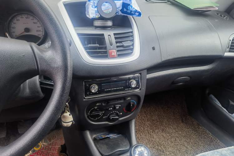 Used Peugeot 207 2011 Sedan 1.4L Manual Yule Edition Audio And AC Panel