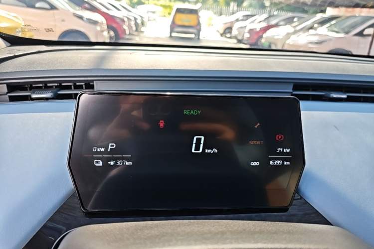 Used Chery QQ Little Ant 2024 Revised Edition Youth Version 321 km Beloved Pro Version 29.23 kWh