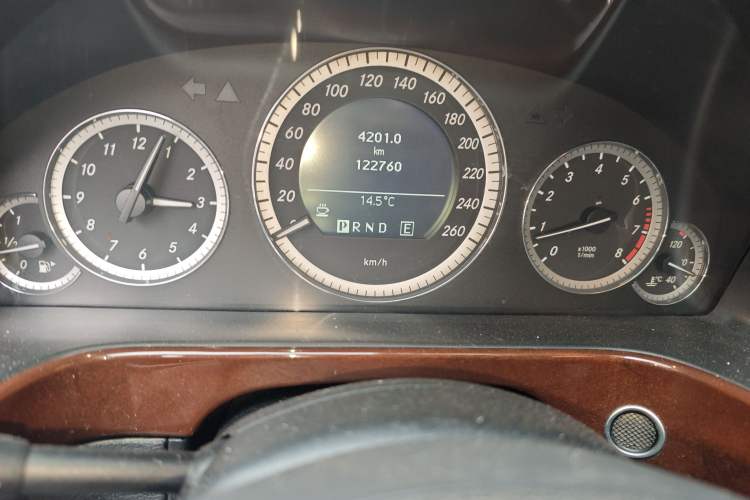 Used Mercedes-Benz E-Class 2010 E 260 L CGI Elegant Model
