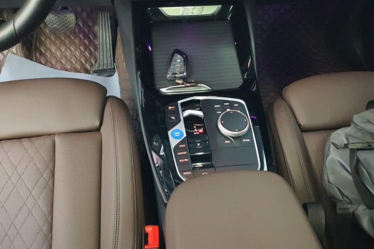 Used BMW iX3 2023 Leading Model