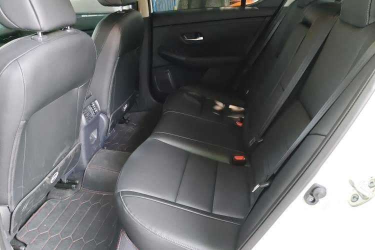 Used Nissan Sylphy 2026 Model 1.6L CVT Intelligent Driving Edition Left Rear Seat