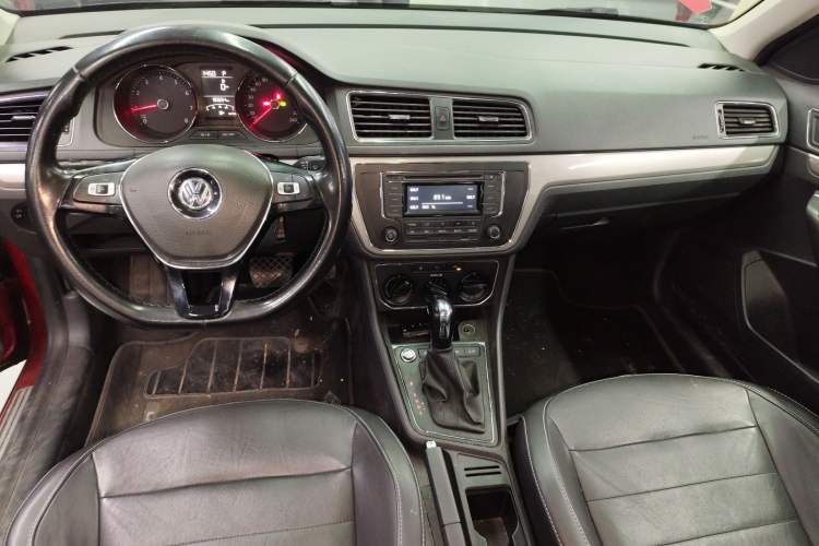 Used Volkswagen Lavida 2017 1.6L Automatic Comfort Edition Gear Lever