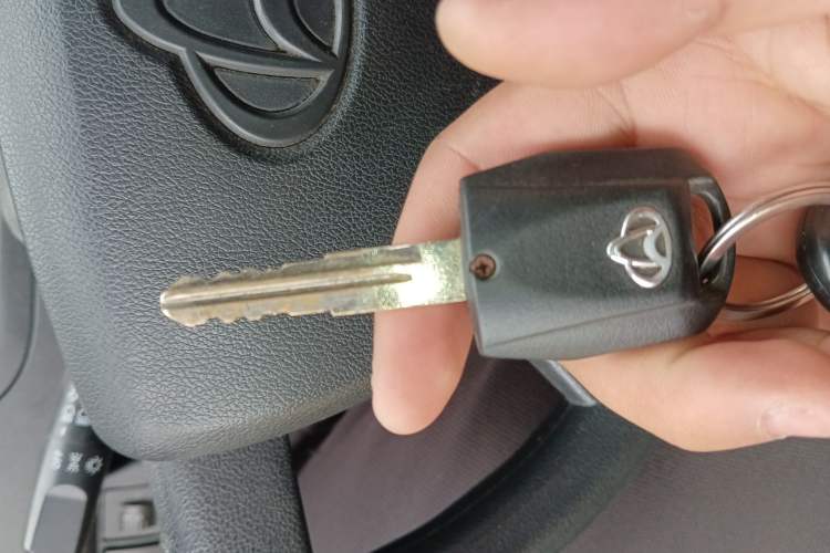 Used CHANGAN KAICHENG Ruixing M60 2019 1.5L Standard Model China V Emission Standards 5/6 Seats 4G15S