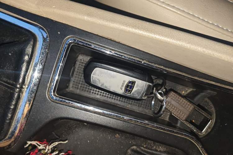 Used Geely Auto Emgrand 2017 Sedan Million Edition 1.5L Manual Luxury Model