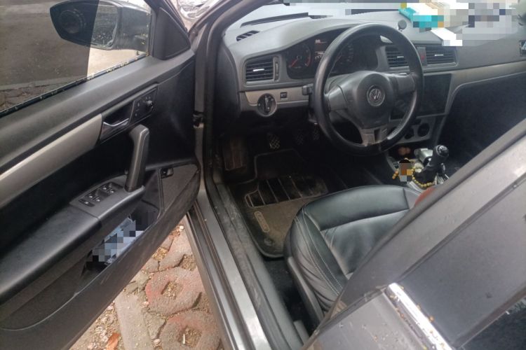 Used Volkswagen Lavida 2013 Revised Classic 1.6L Manual Fashion Edition Driver Seat