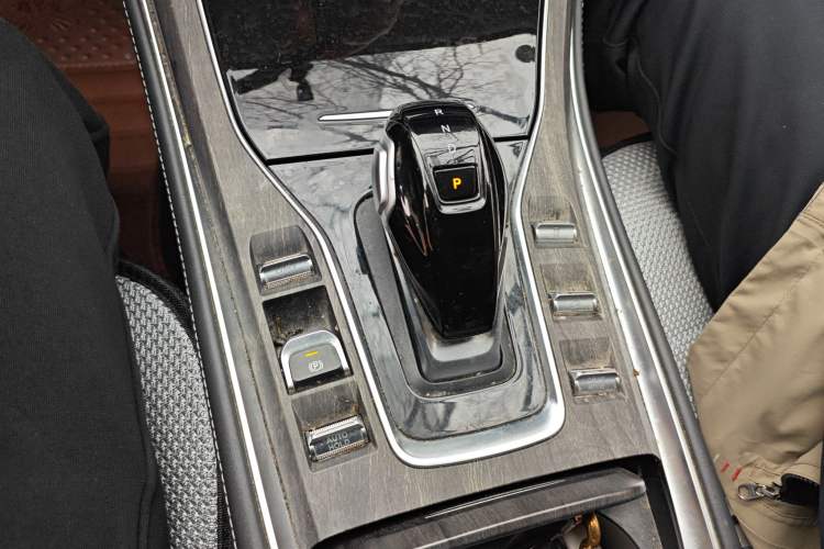 Used Landian E5 2023 1.5L DE-i 100KM Enjoyment Version 5 Seats
