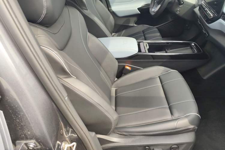 Used Volkswagen ID.4 X 2023 Pure Smart Edition Right Front Seat