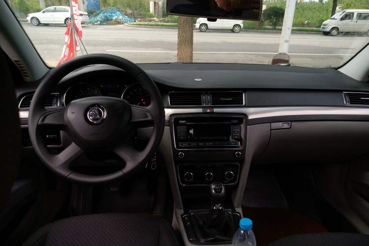 Used Skoda Superb 2013 1.4TSI Manual Shengshi Edition
