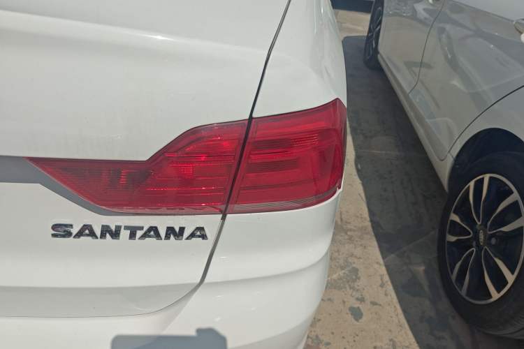 Used Volkswagen Santana 2018 1.5L Automatic Fashion Edition Right Rear Taillight