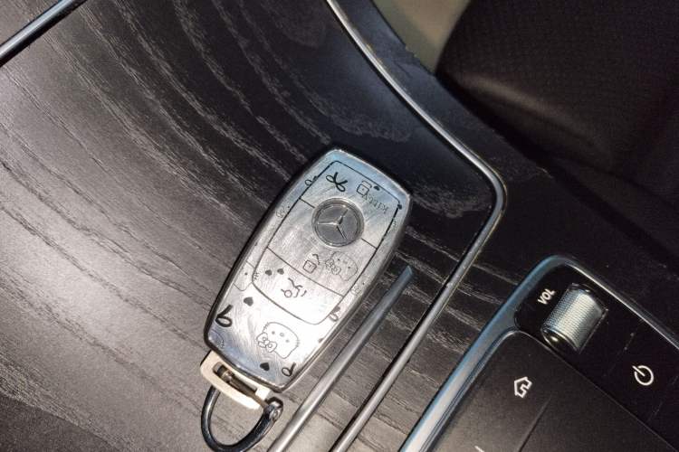 Used Mercedes-Benz C-Class 2020 C 260 L Sport Edition Vehicle Key