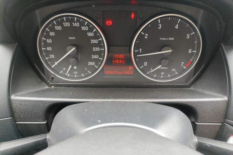 Used BMW X1 2013 sDrive18i Fashion Model Instrument Cluster