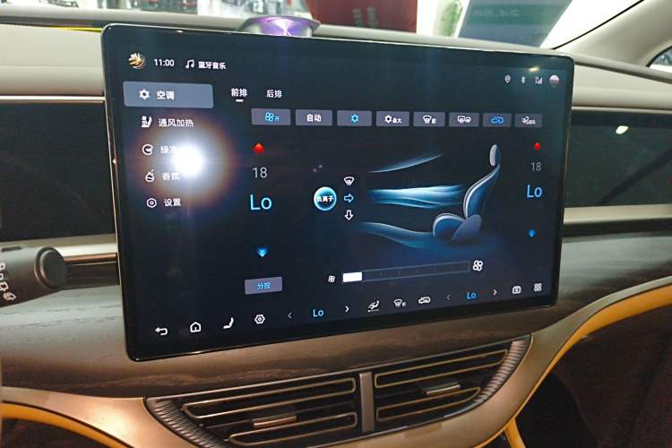 Used Denza D9 2022 DM-i 970 Four-Wheel Drive Prestige Model
