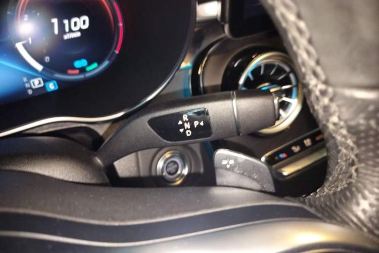 Used Mercedes-Benz C-Class 2020 C 260 L Sport Edition Gear Lever