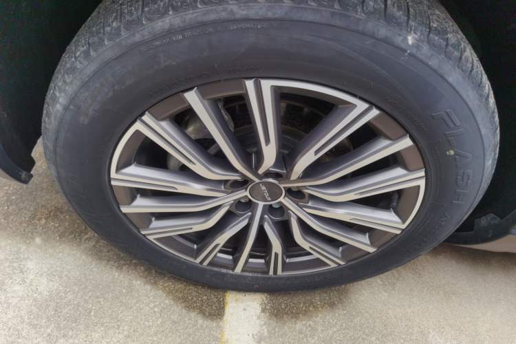 Used JETOUR X90 PLUS 2023 Facelift 1.6TD DCT Villa 7-Seater
