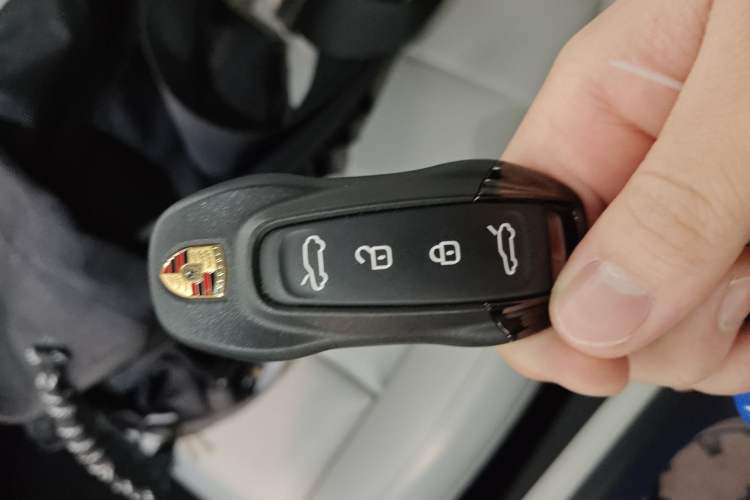 Used Porsche Macan 2024 Macan 4 Vehicle Key