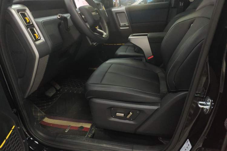 Used iCAR V23 2025 501 Four-Wheel Drive Intelligent Driving Version
