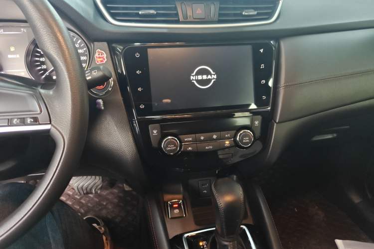 Used Nissan Qashqai 2022 2.0L CVT XV Smart Enjoyment Version
