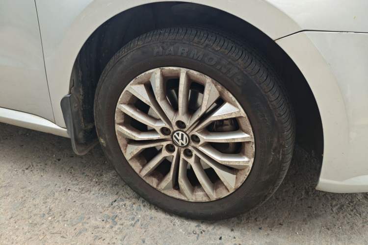 Used Volkswagen Gran Lavida 2014 1.4TSI Automatic 30th Anniversary Edition