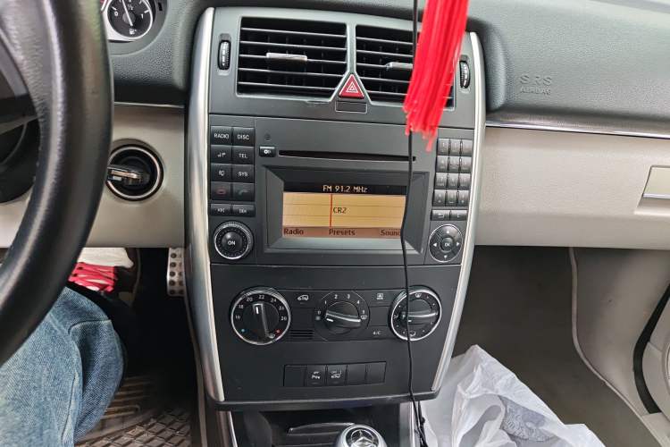 Used Mercedes-Benz B-Class 2009 B 200 Fashion Model Audio And AC Panel
