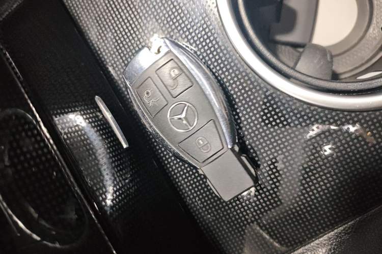 Used Mercedes-Benz M-Class AMG 2011 AMG ML 63 Vehicle Key