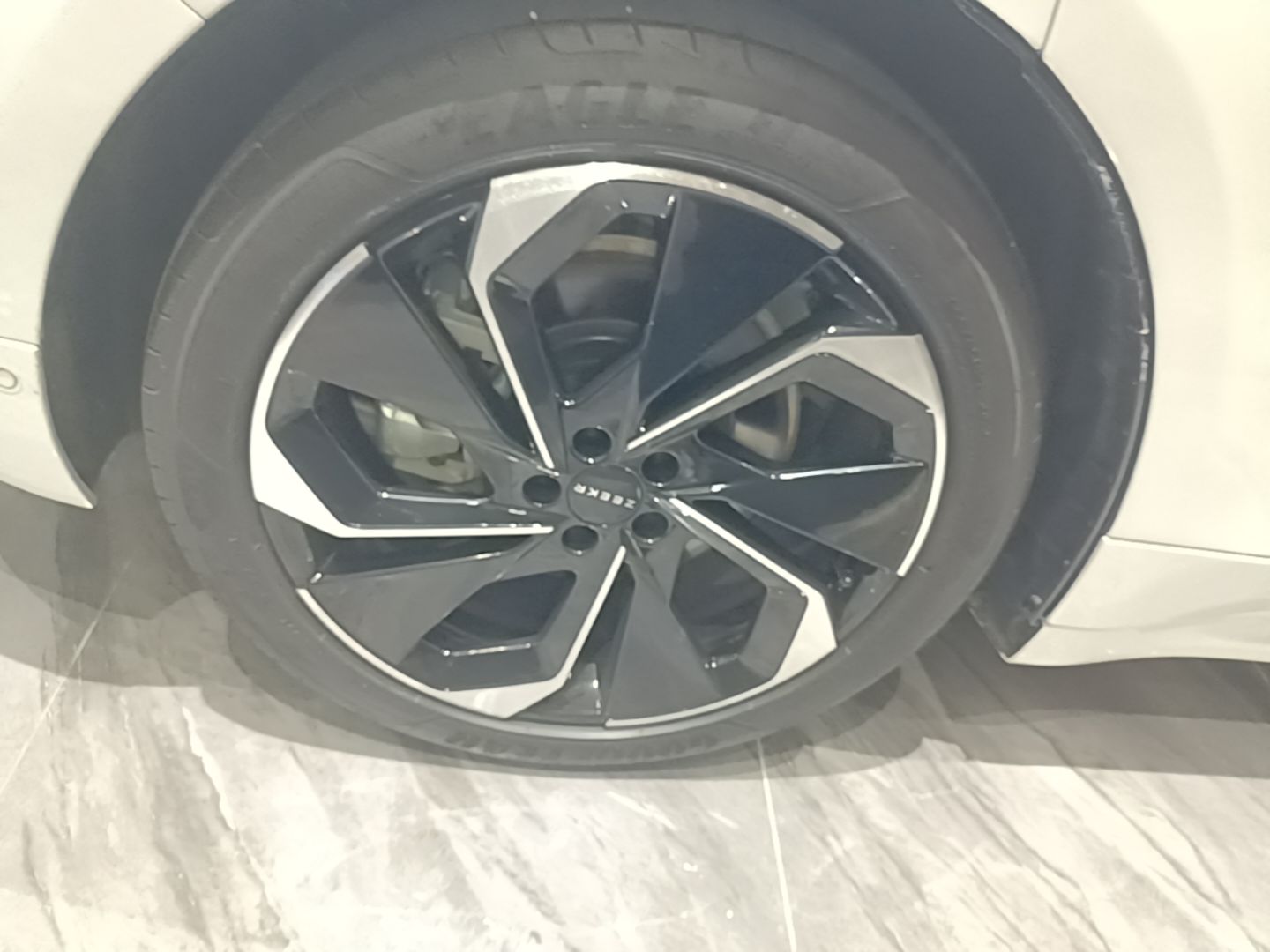 Zeekr 001 2023 WE Edition 100 kWh — снимка 11