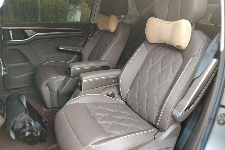 Used Volkswagen Viloran 2020 380TSI Flagship Edition Left Rear Seat