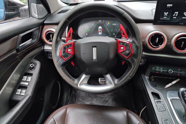 Used Wey VV6 2018 2.0T Two-Wheel-Drive Ultra-Luxury Version China V Standard
