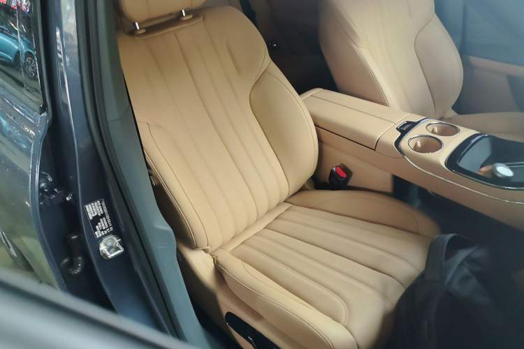 Used AION V 2026 Model Aion Tyrannosaurus Family Edition 520 Zhi Hao Edition
