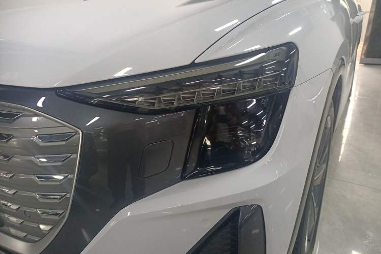 Used Audi Q5 e-tron 2023 40 e-tron Starry Edition Luxury Package Left Front Headlight