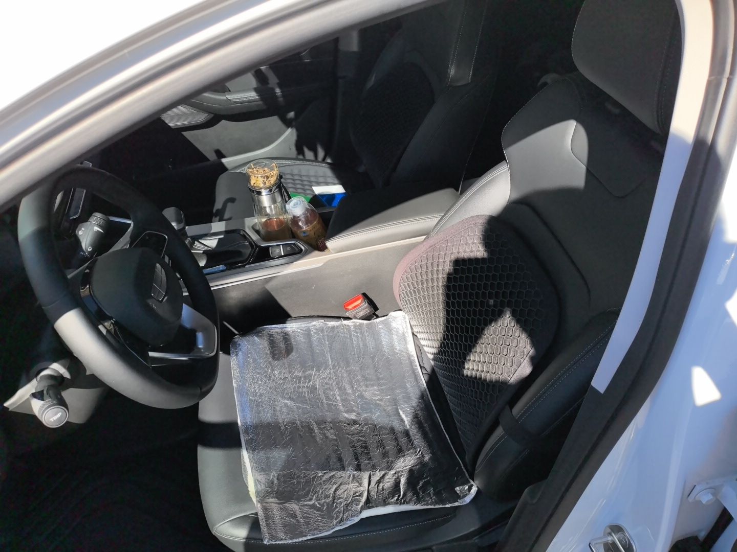 Geely Auto Emgrand 2025 4th Generation 1.5L CVT Longteng Edition — снимка 15