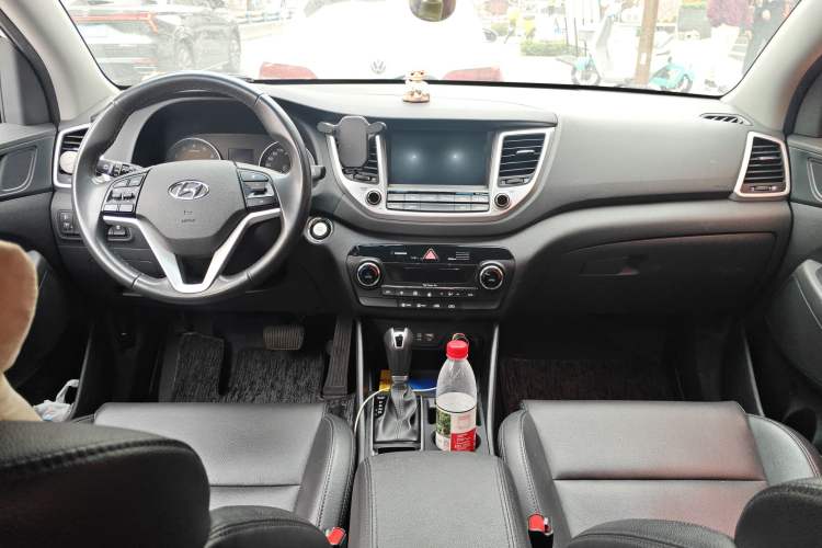 Used Hyundai Tucson 2018 1.6T Dual-Clutch Two-Wheel Drive 15th Anniversary Special Edition
